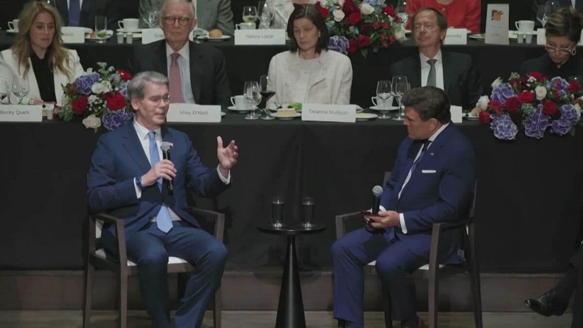 Bessent Says US Offering Iran Carrots and Sticks in Ongoing Negotiations