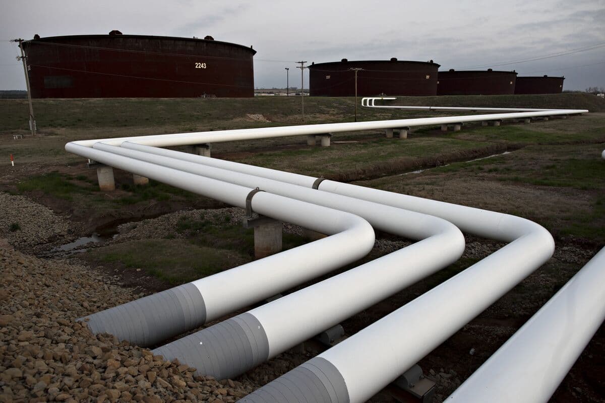 Oil Holds Near Three-Month Low as Iran Deal Seen Boosting Supply