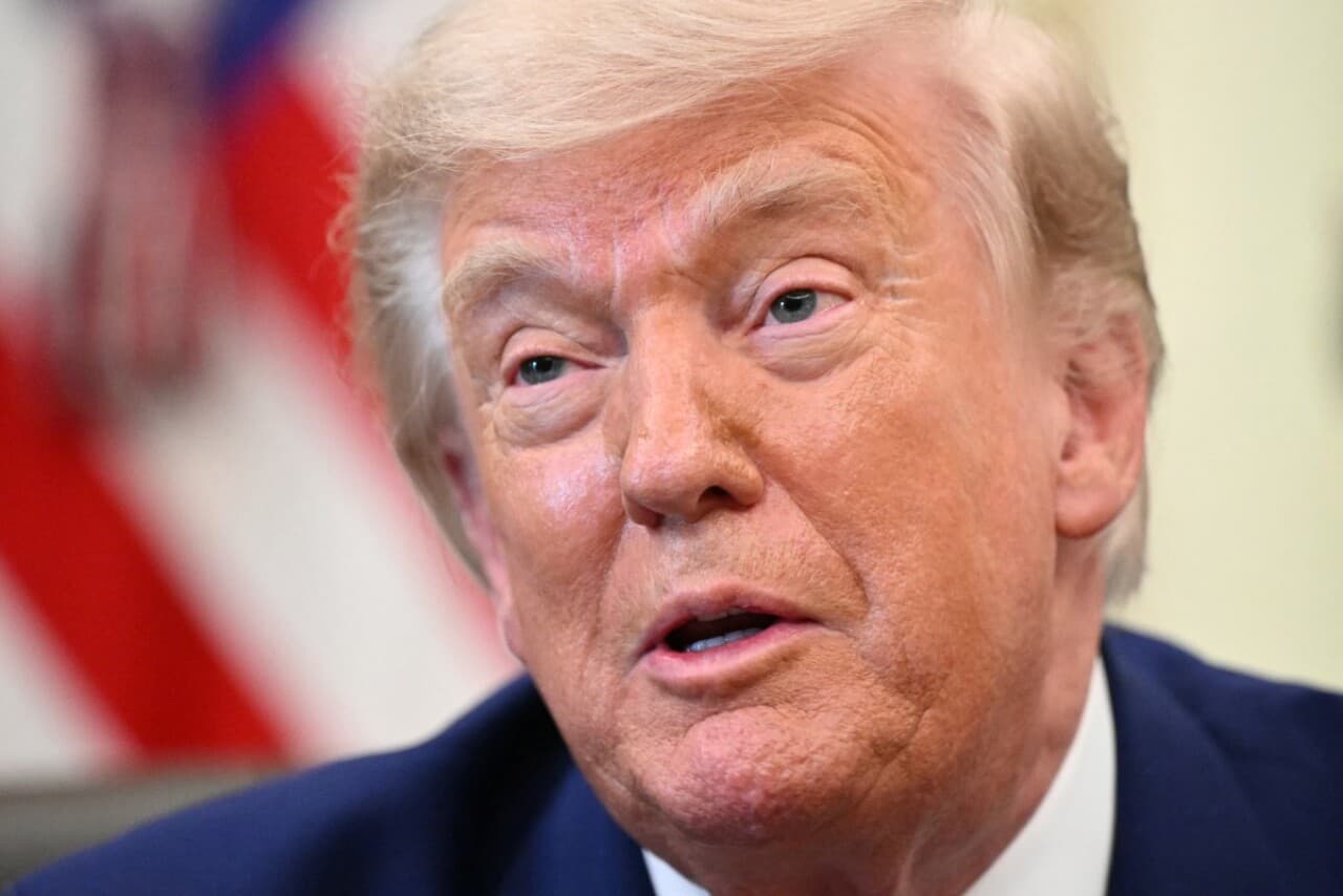 Trump Threatens Toll on Strait of Hormuz If Iran Nuclear Deal Fails