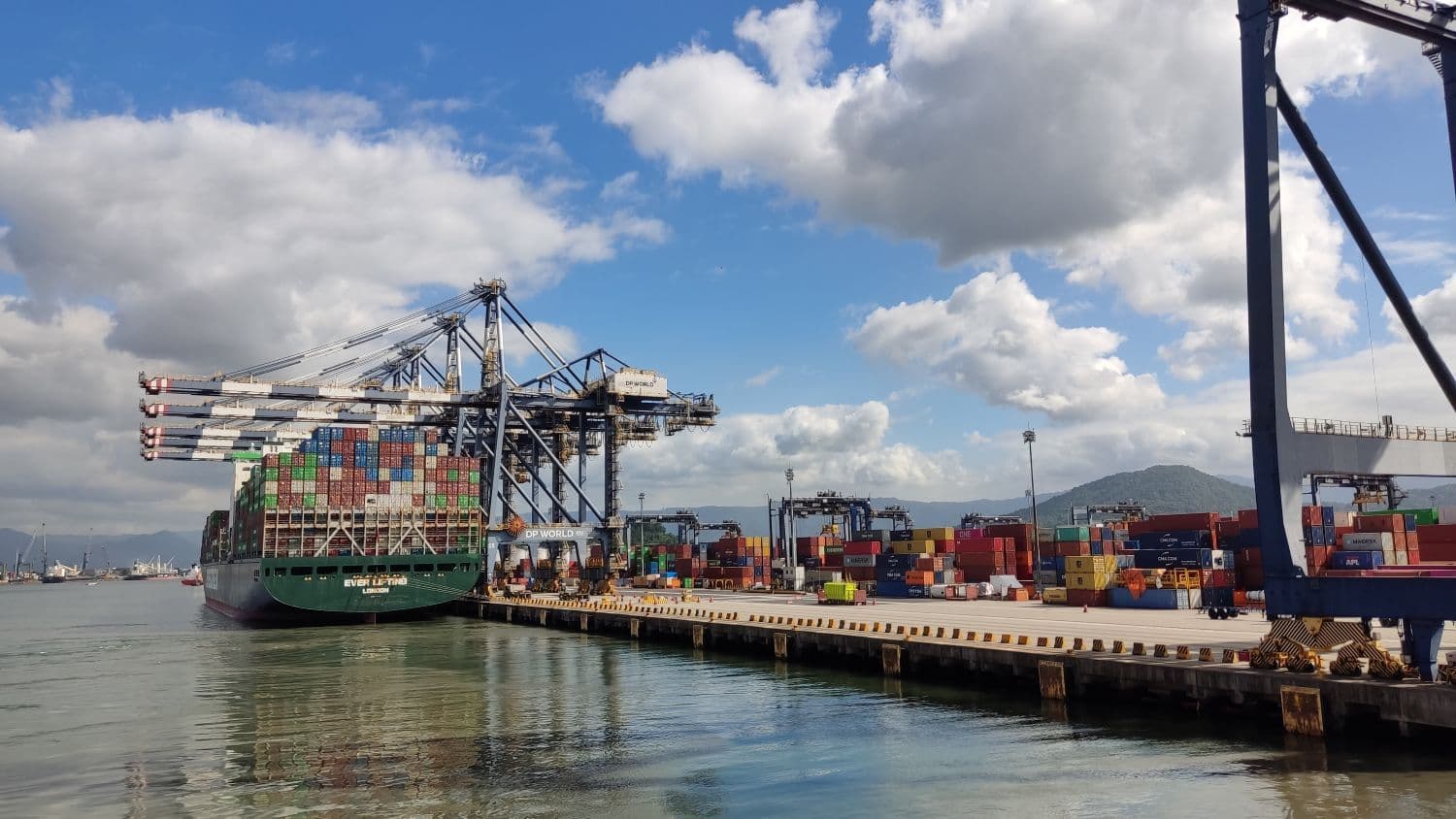 South America-US Spot Ocean Rates Climb on Tighter Capacity and Tariff Frontloading