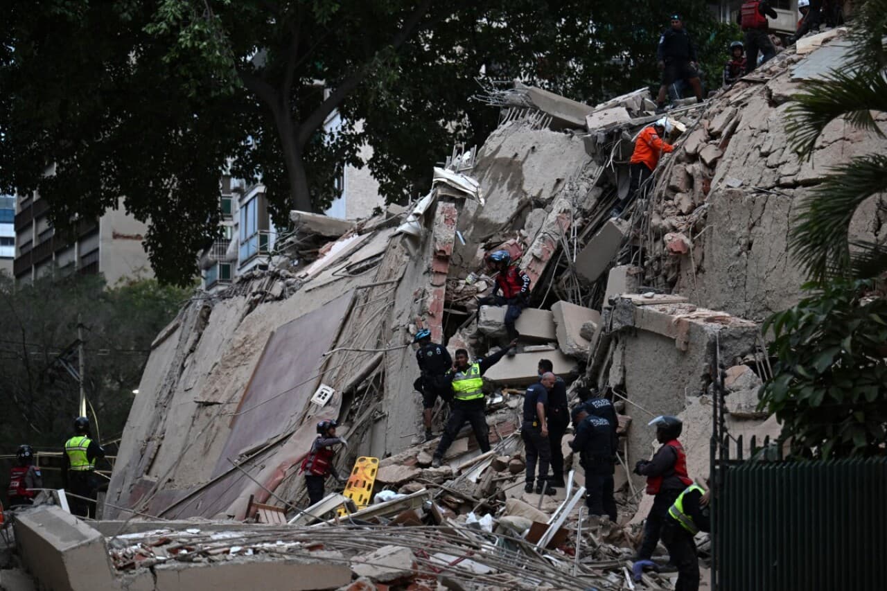 Two Major Earthquakes of Magnitude 7.2 and 7.5 Strike Venezuela