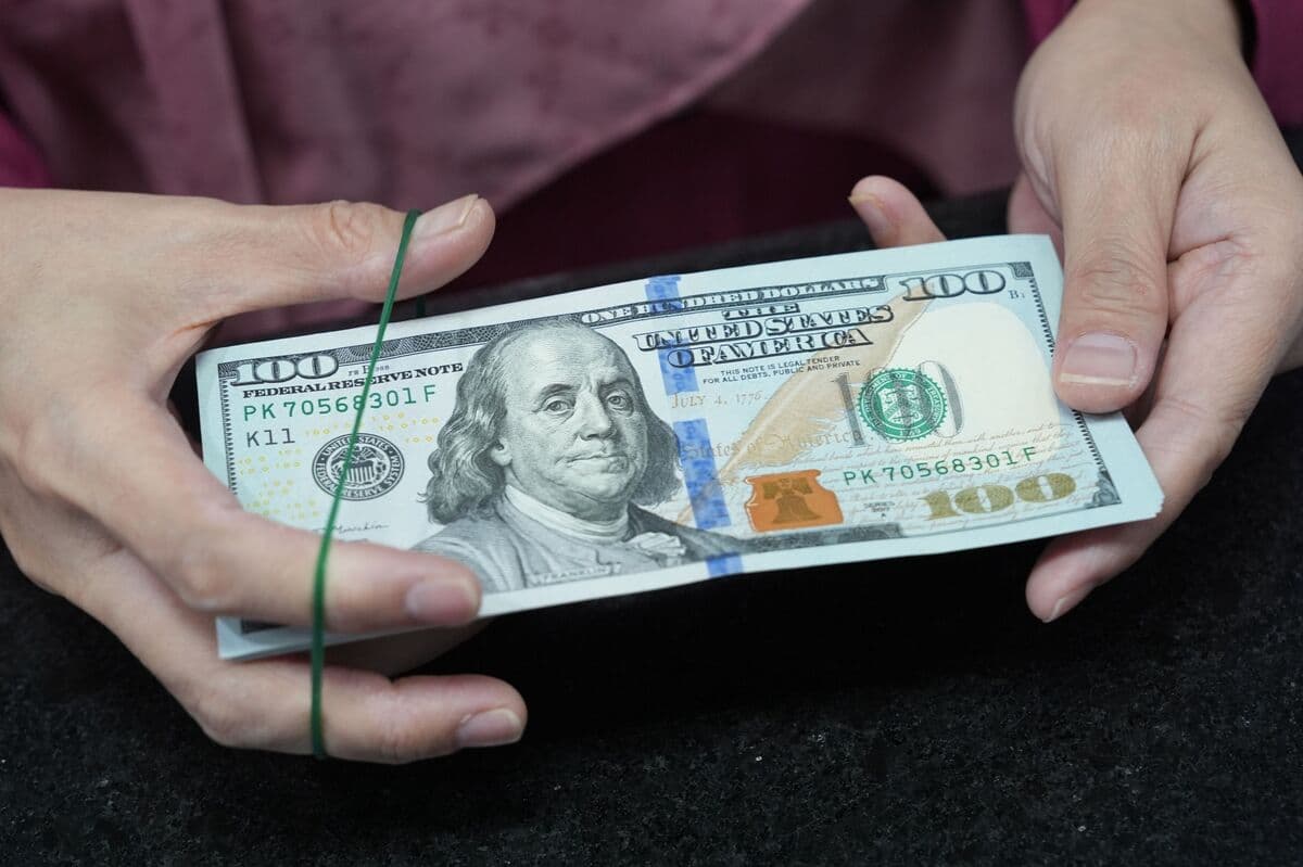 India Lets NRIs Leverage Deposits to Draw Dollars: What You Need to Know