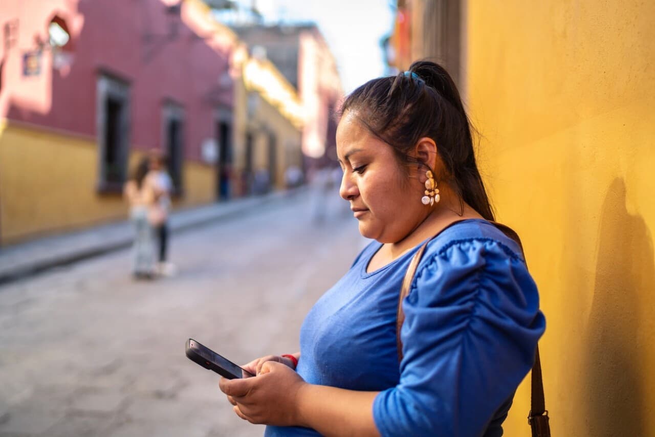 Mexico's 'Phone Blackout' Threatens Up to $28.6 Billion Pesos in Credit Collections