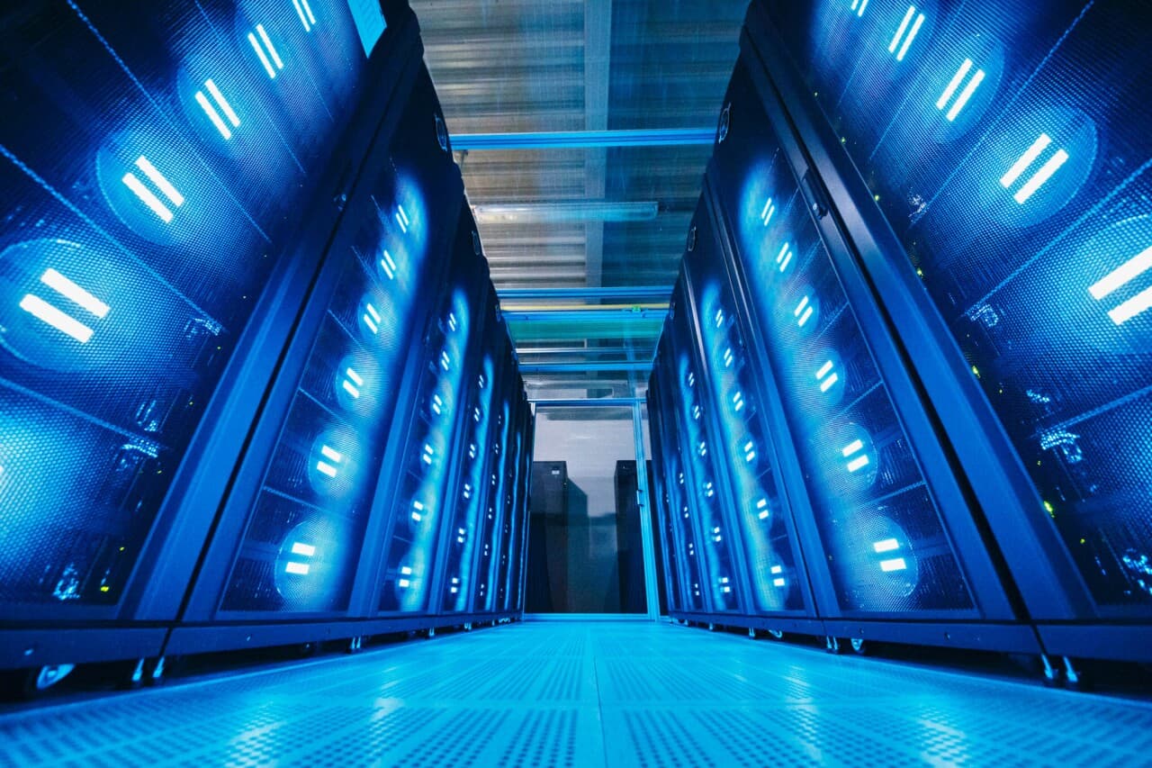 China Reclaims Supercomputing Crown: LineShine Tops the TOP500 List