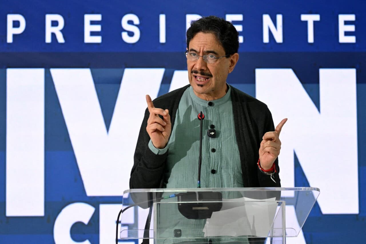 Iván Cepeda Concedes Colombia's Presidential Election to Abelardo de la Espriella